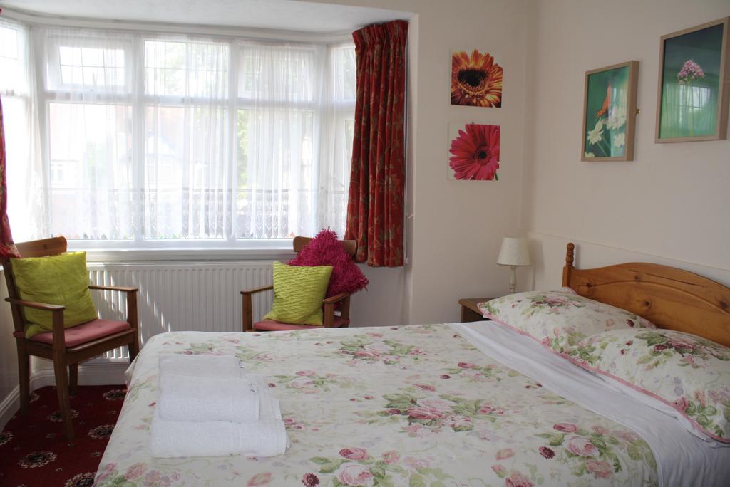 Sunnydale Guest House Стретфорд-на-Ейвоні Екстер'єр фото